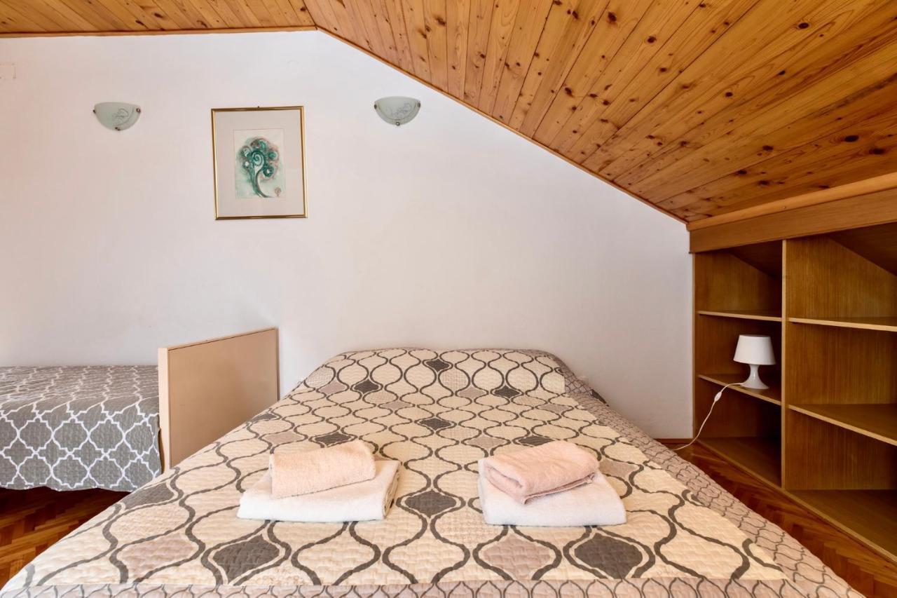 Apartments And Rooms Spiro Mimice Exterior photo