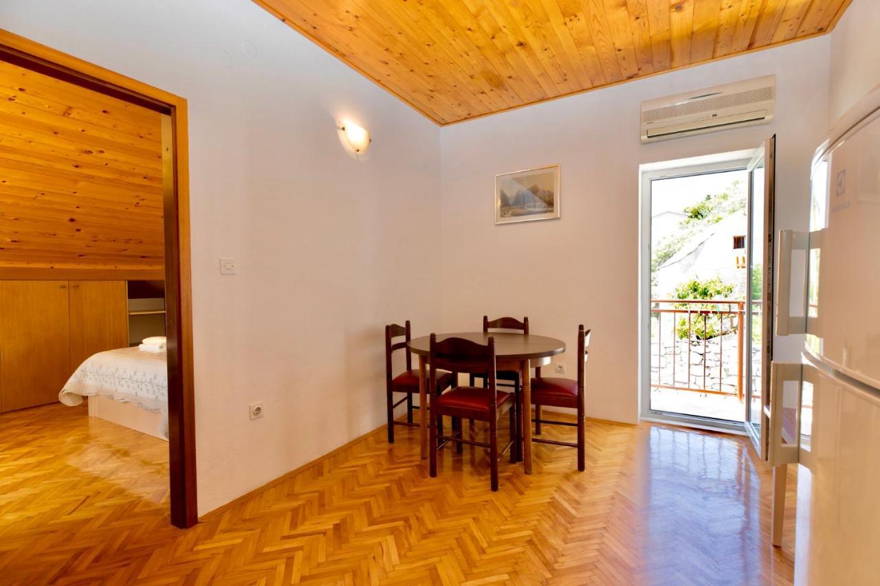 Apartments And Rooms Spiro Mimice Exterior photo